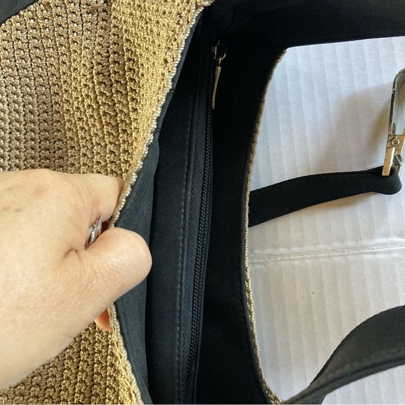 Crochet Shoulder Purse - Picture 9 of 11